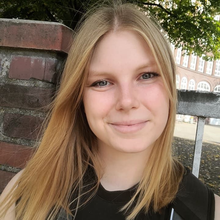 Portrait-Foto von Janine Kröger